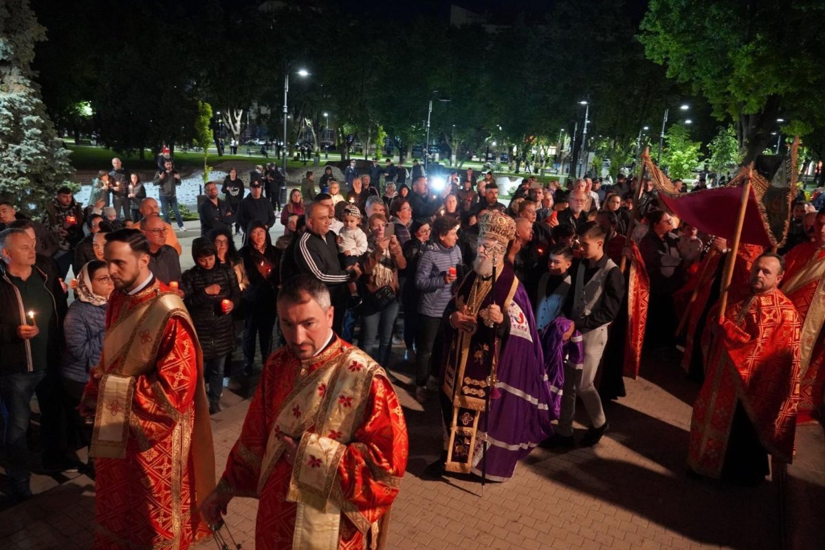 Denia Prohodului Domnului la Catedrala Arhiepiscopală din Târgoviște 294336