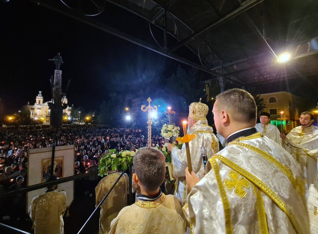 „Domnul Iisus Hristos este iubirea absolută” 294603