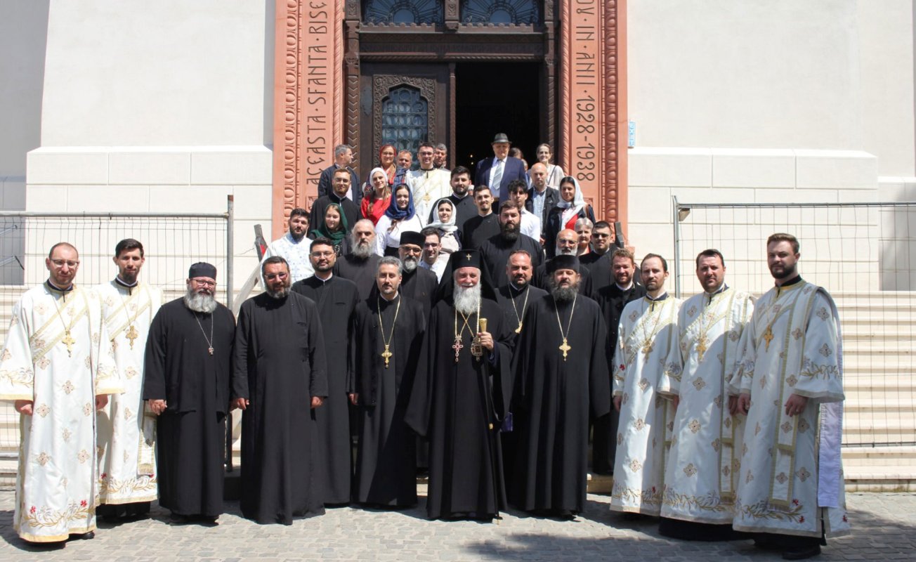 Slujbă misionară pascală la Paraclisul Madona Dudu din Craiova 294726