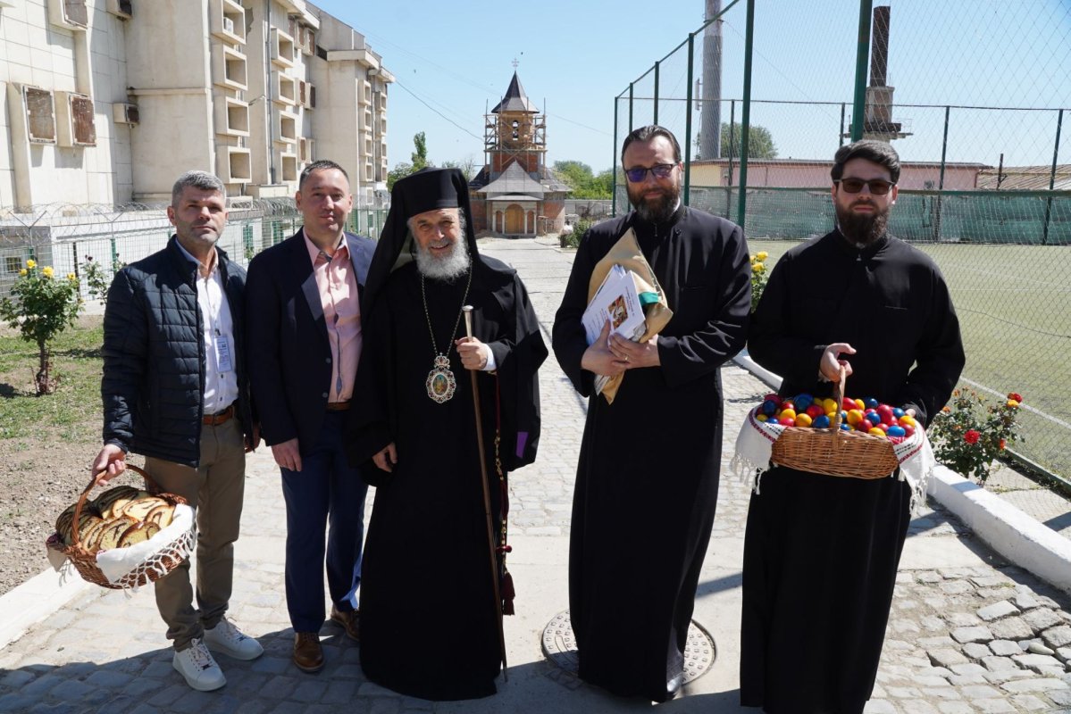 Comuniune și bucurie pascală în Arhiepiscopia Dunării de Jos 294789
