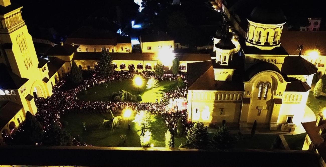 Praznicul Învierii Domnului la Alba Iulia şi Târgu Mureş 294856