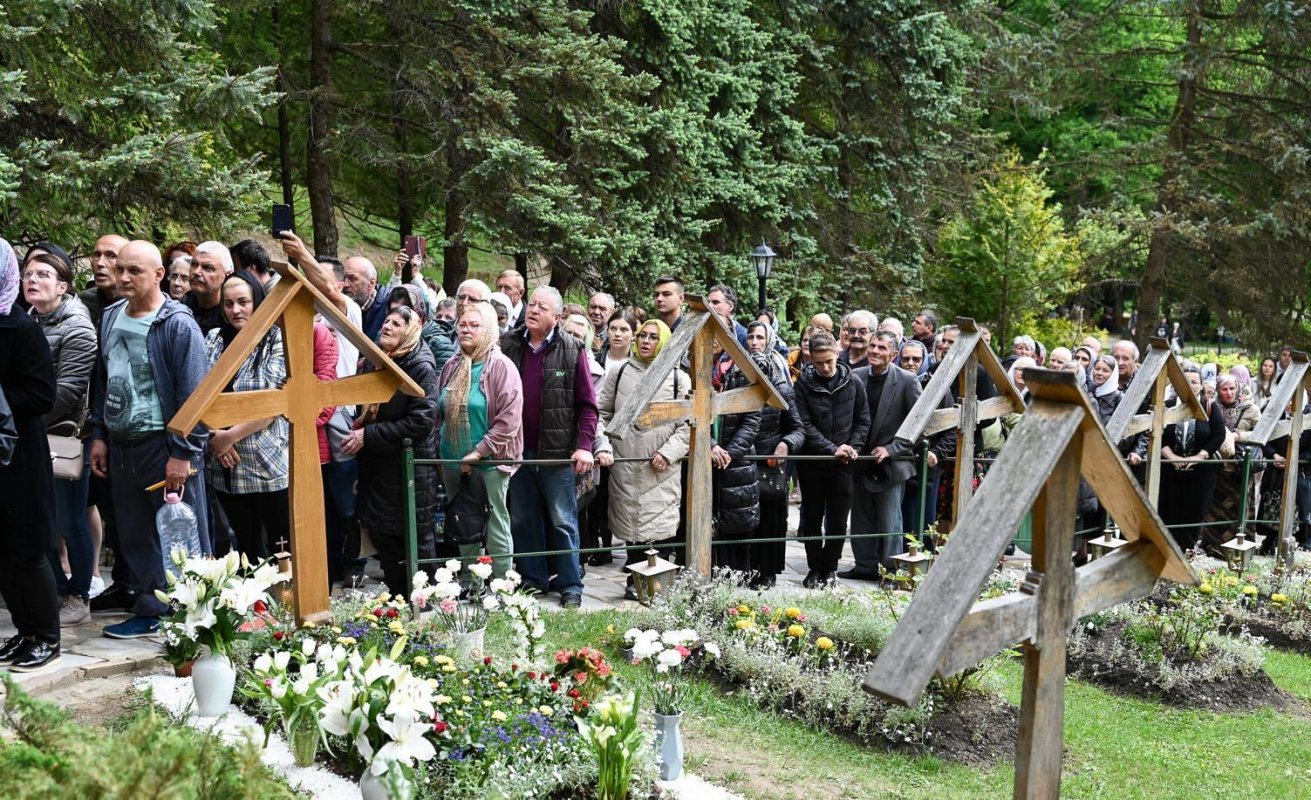 Zi de hram la Mănăstirea Prislop 294886