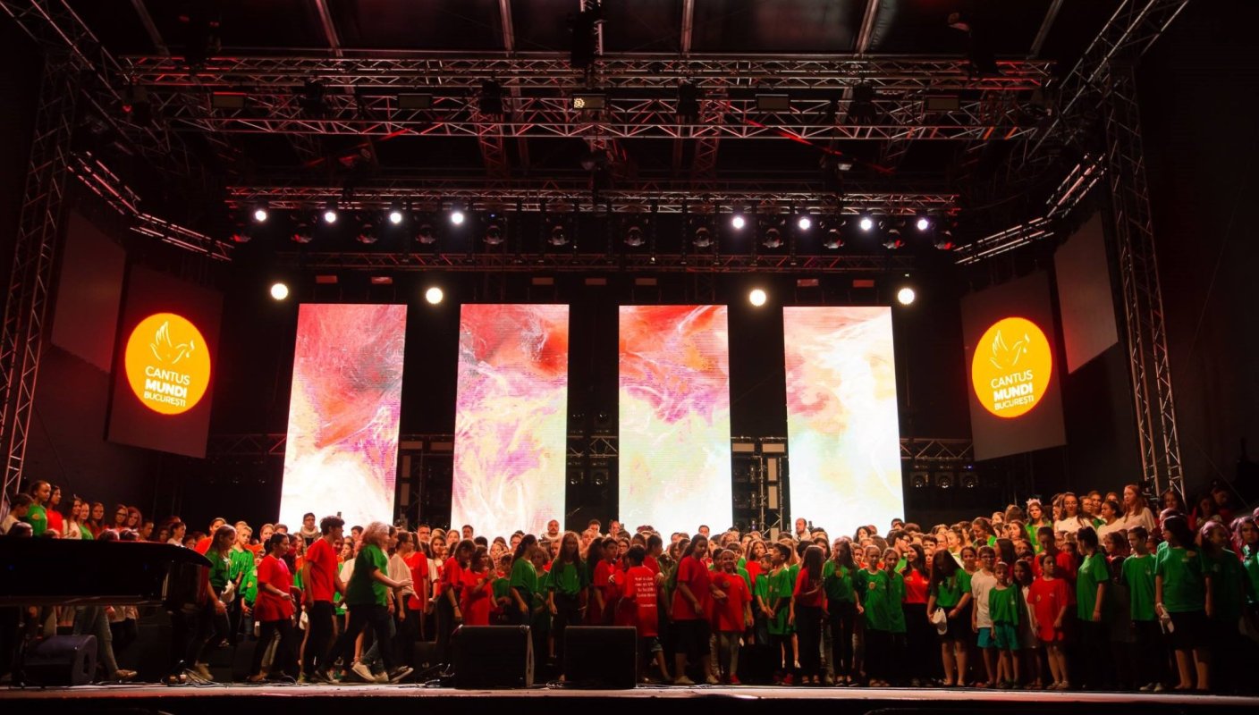 „Corul este a doua noastră casă” 294942