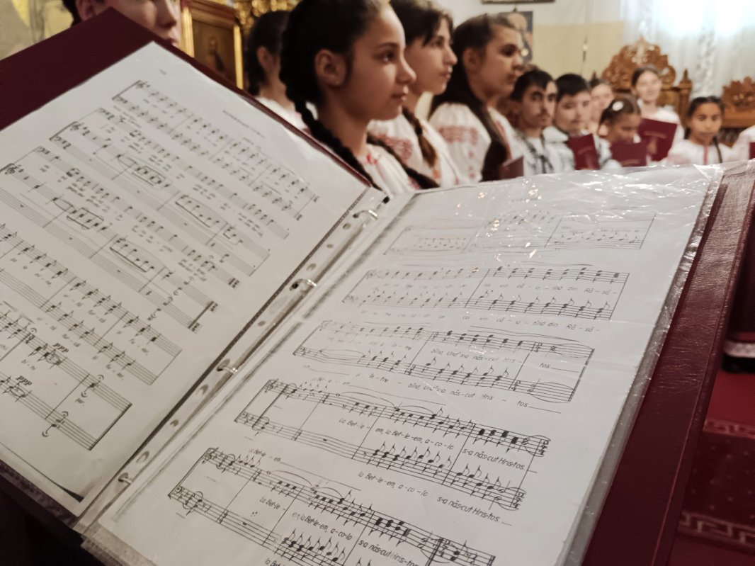 „Corul este a doua noastră casă” 294947