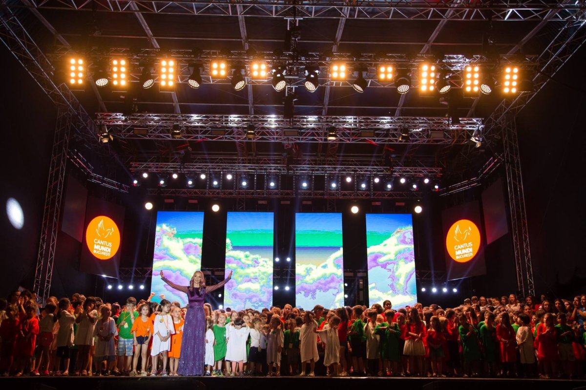 „Corul este a doua noastră casă” 294949