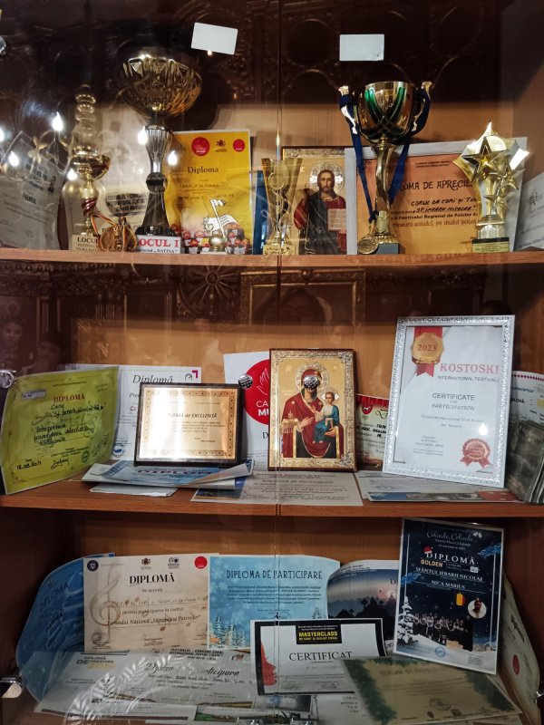 „Corul este a doua noastră casă” 294950