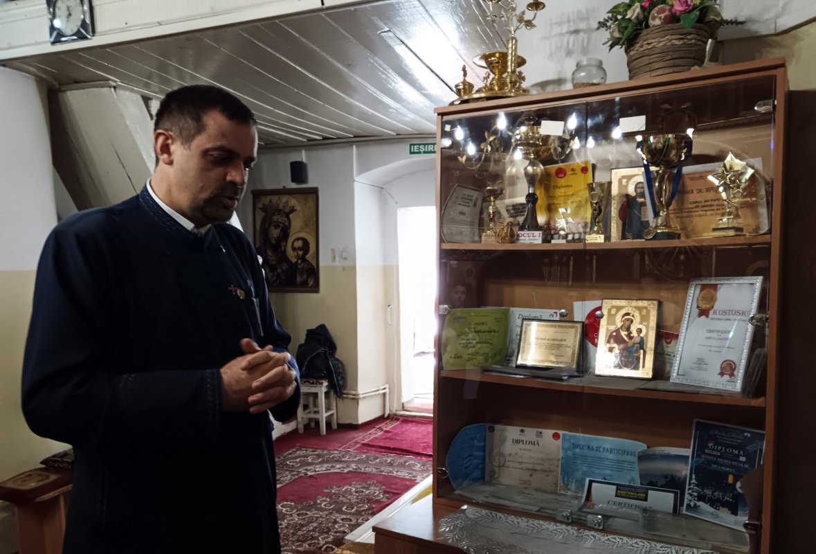 „Corul este a doua noastră casă” 294951