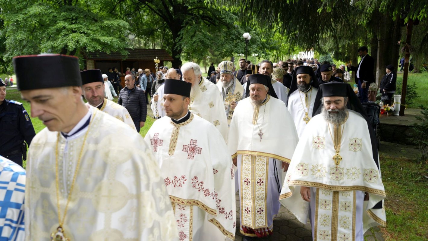 Hramul Mănăstirii Brâncoveanu­ de la Sâmbăta de Sus 295133