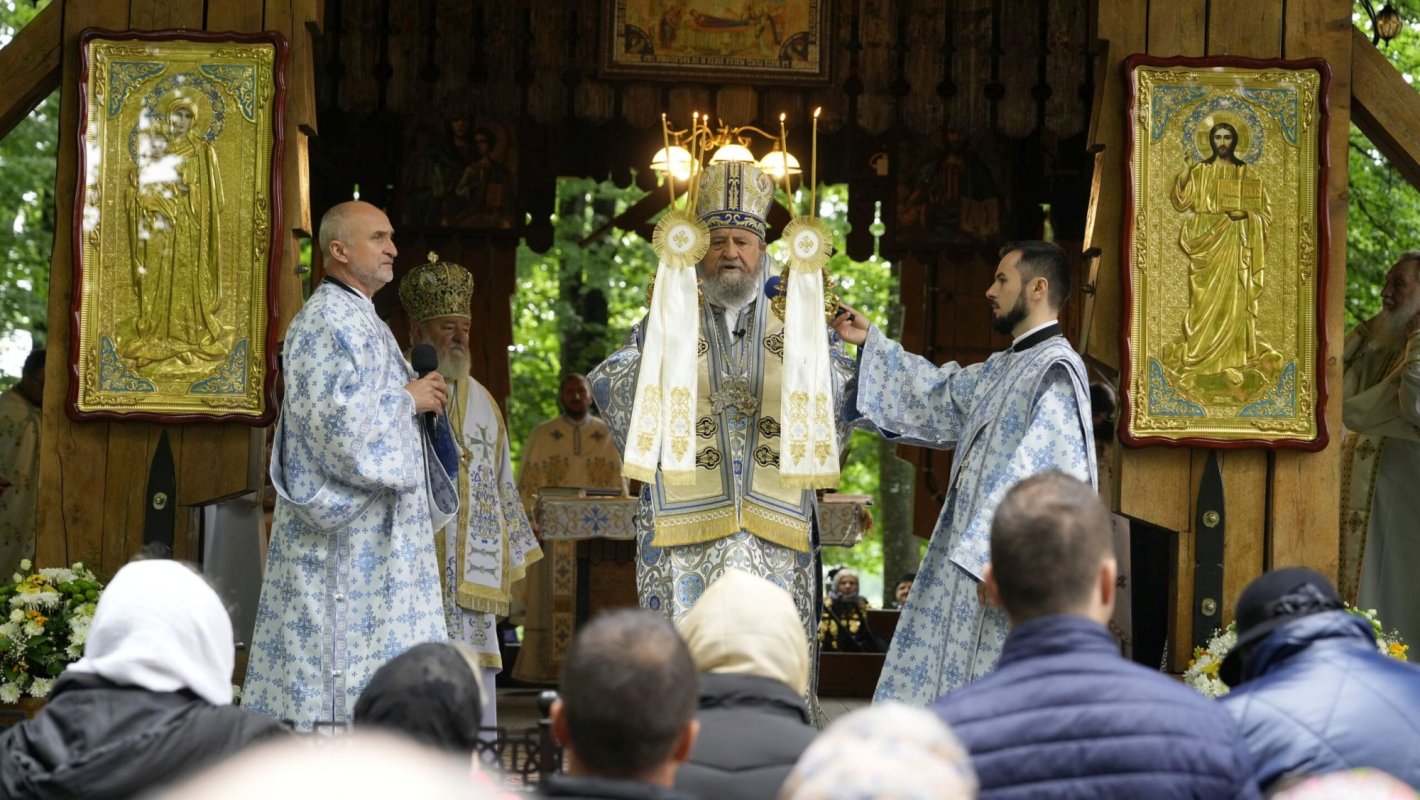 Hramul Mănăstirii Brâncoveanu­ de la Sâmbăta de Sus 295134