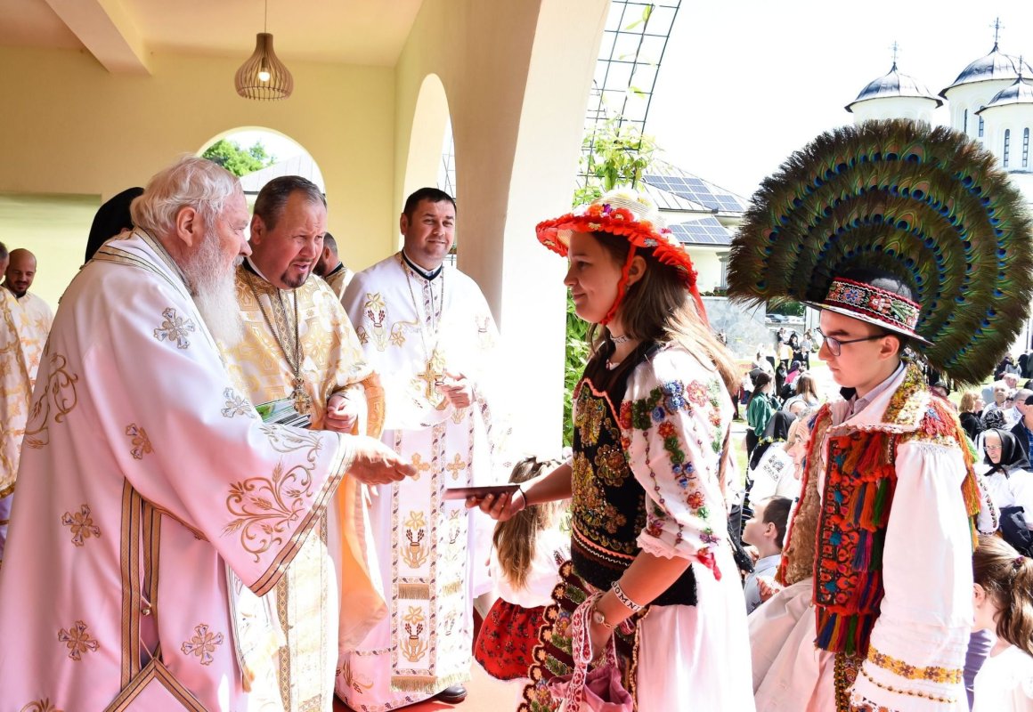 Hramul Mănăstirii Salva și sărbătorirea a 30 de ani de la înființarea așezământului monahal 295143