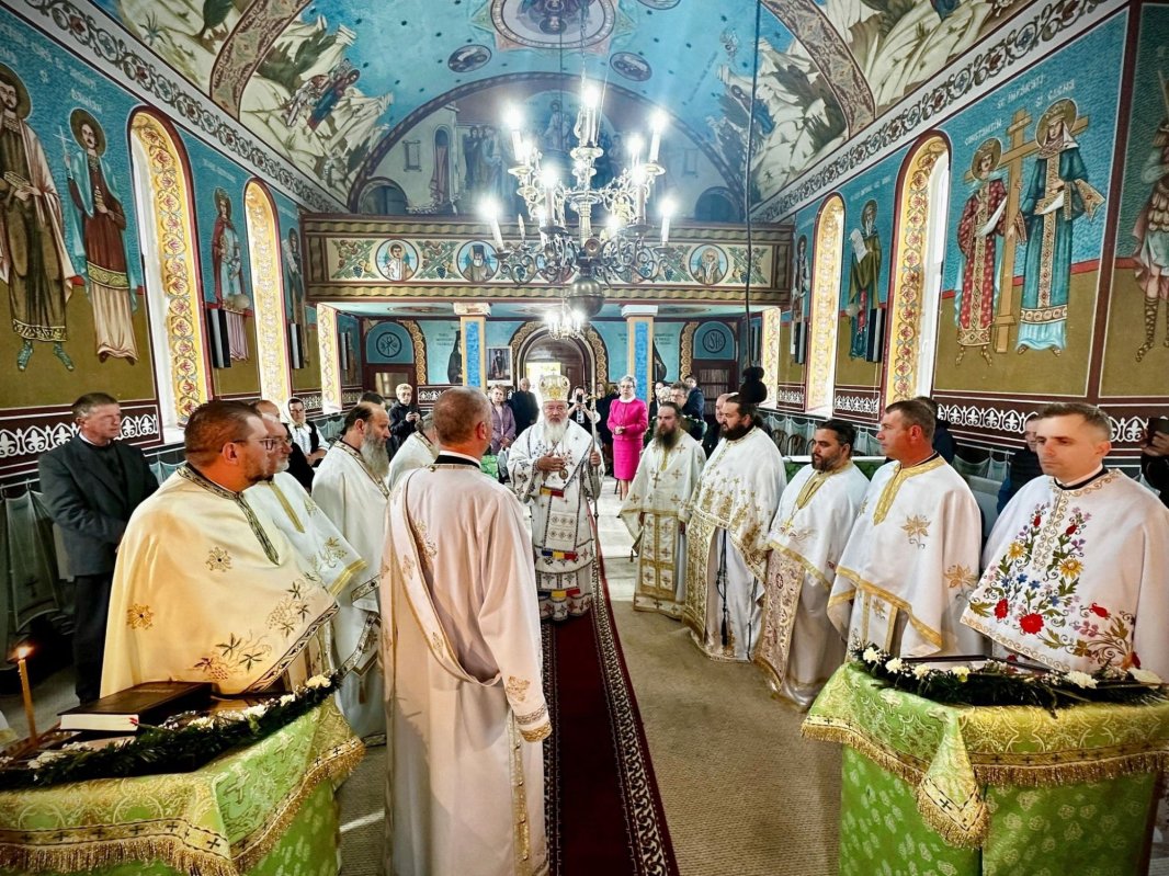 Hramul Mănăstirii Salva și sărbătorirea a 30 de ani de la înființarea așezământului monahal 295145