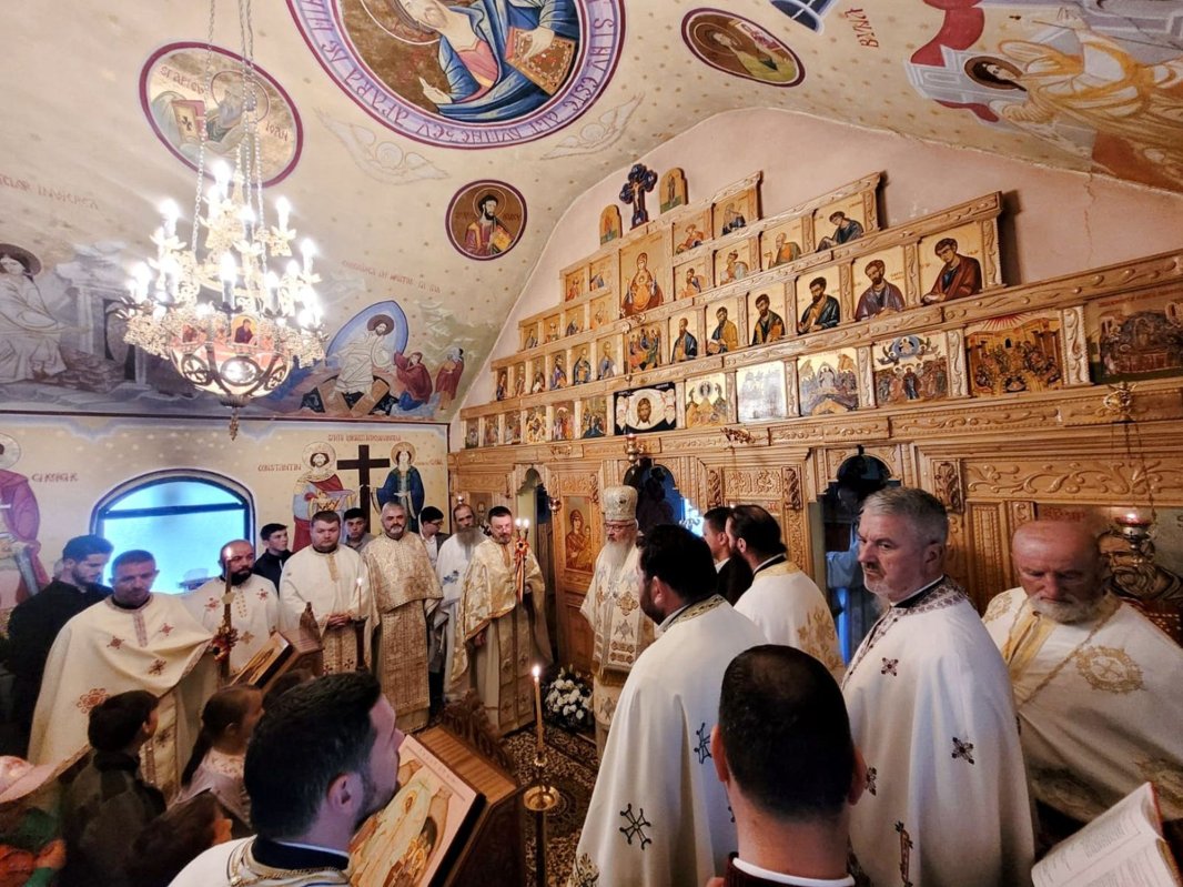 Hramul Mănăstirii Salva și sărbătorirea a 30 de ani de la înființarea așezământului monahal 295146