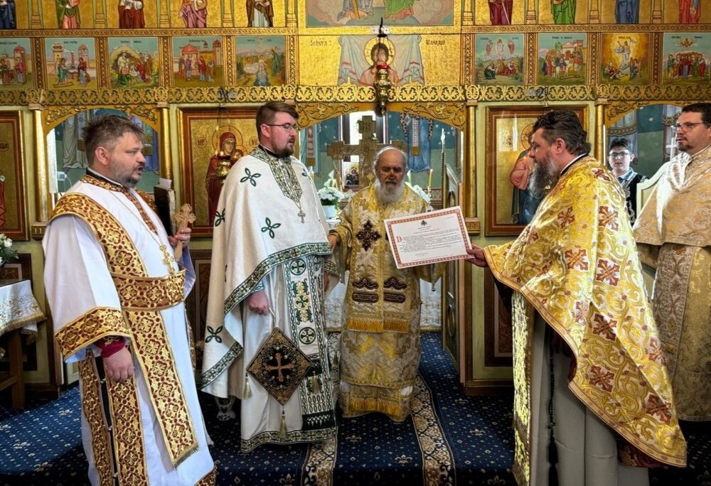 Sfințire de pictură la o parohie din județul Arad 295415