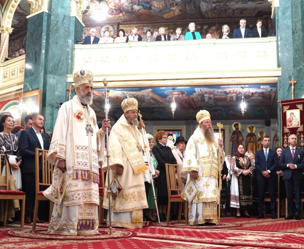 Târnosirea Bisericii „Buna Vestire” - Catedrala mică din Târgu Mureș 295391