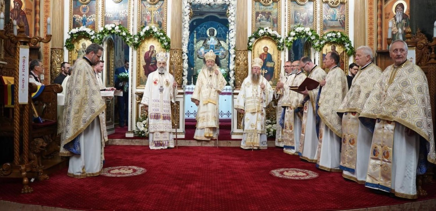 Târnosirea Bisericii „Buna Vestire” - Catedrala mică din Târgu Mureș 295397