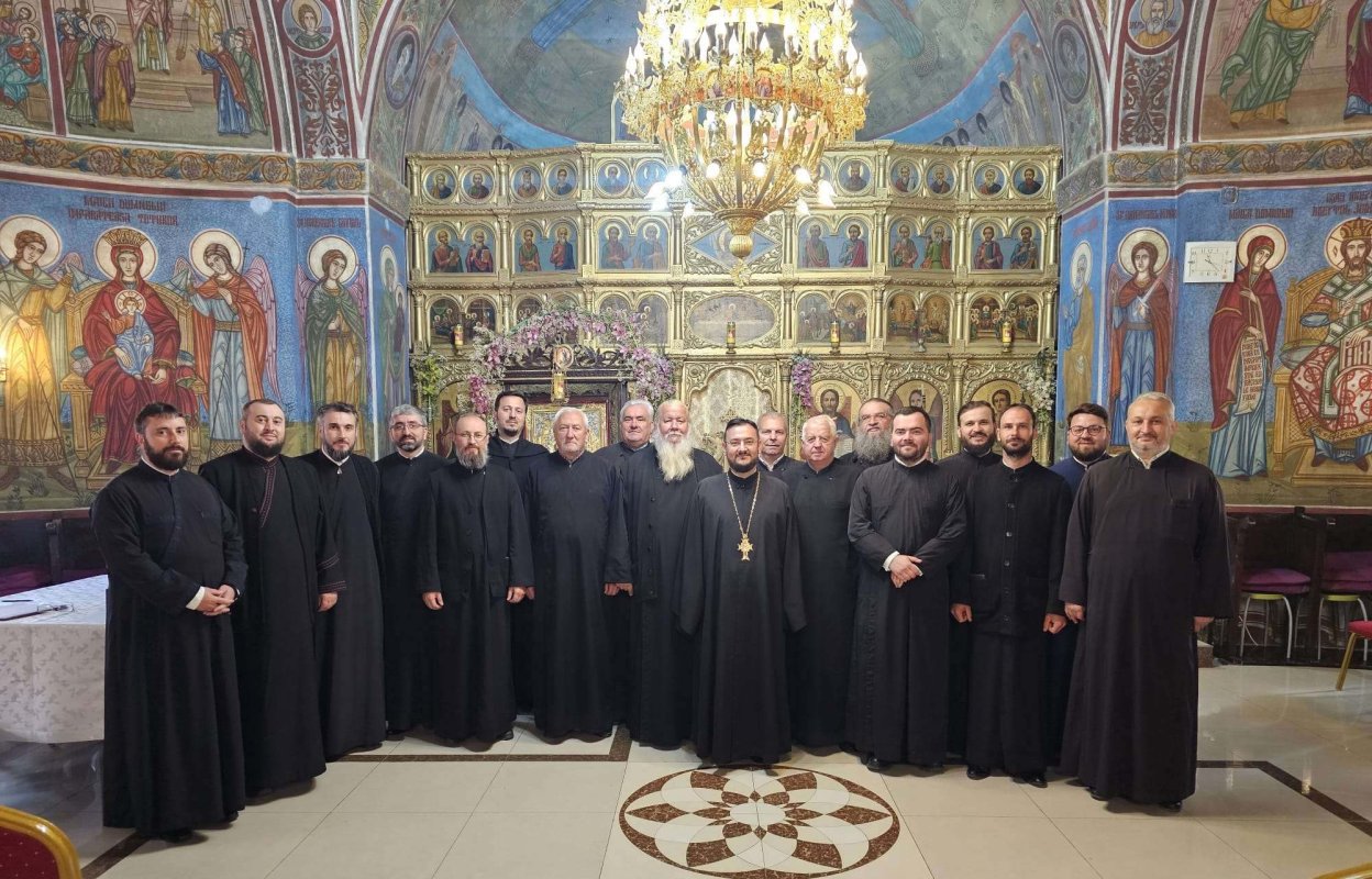 Metode pastorale discutate de clericii din Protoieria Vălenii de Munte 295484