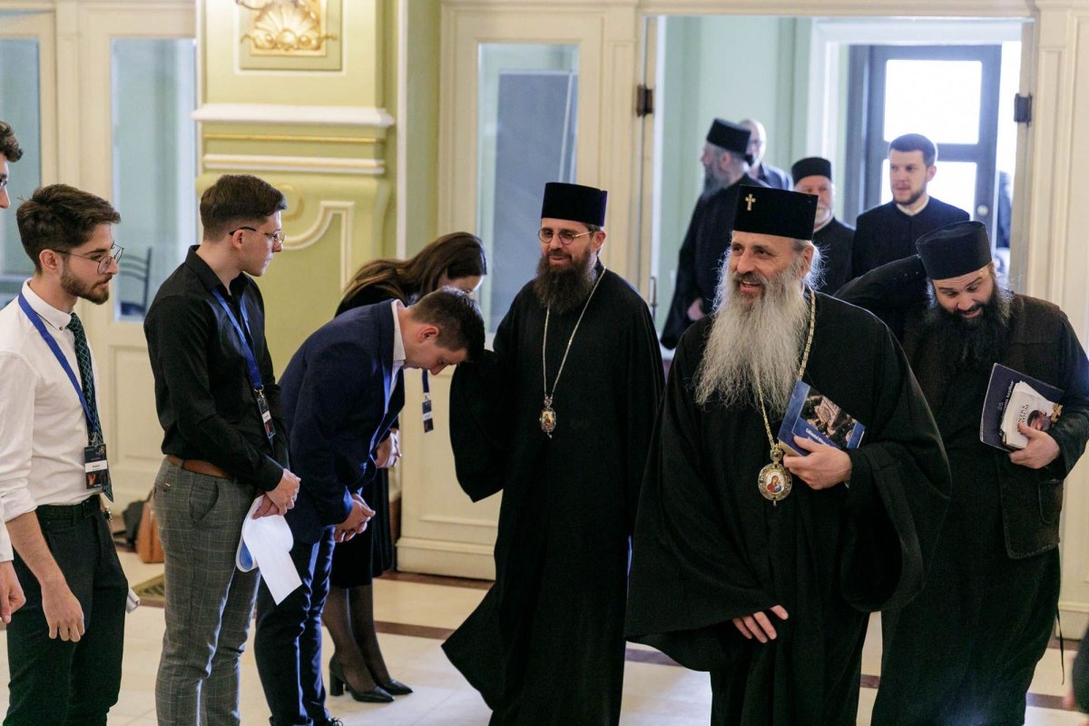 A XI-a ediție a Simpozionului internațional „Dumitru Stăniloae” 295624