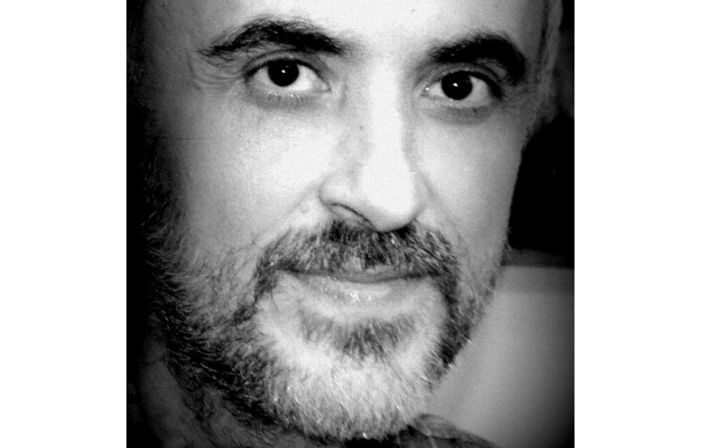 Florin Caragiu: Cutia neagră 295536