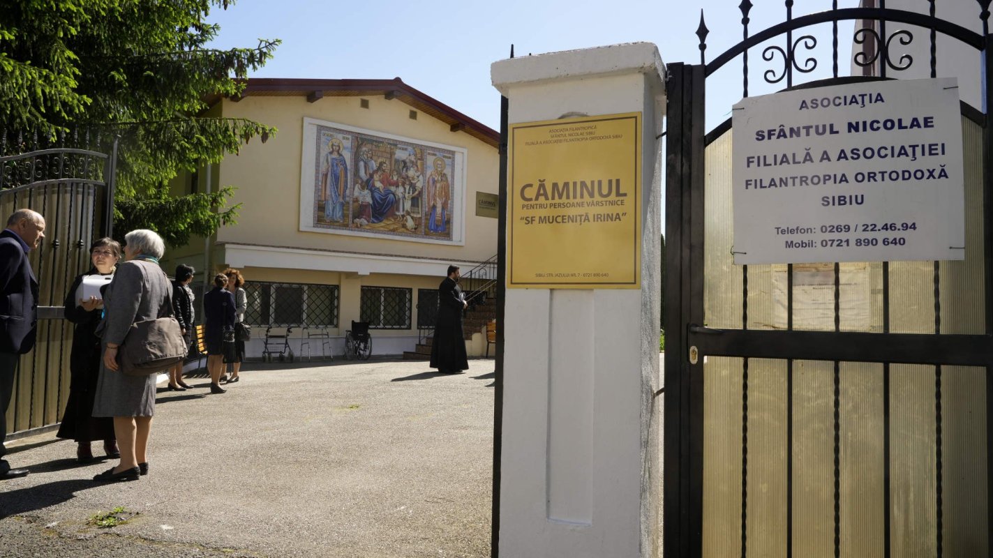 Binecuvântare pentru vârstnicii Căminului „Sfânta Irina” din Sibiu 295648