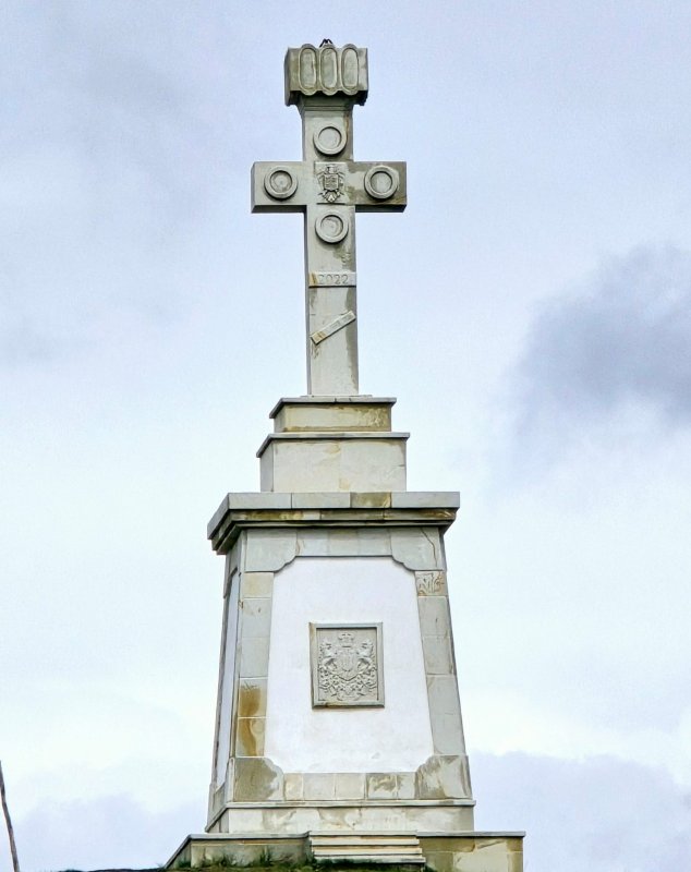 Crucea talienilor - între sihaștri și slove de roman, pe înălțimi de poveste 295602