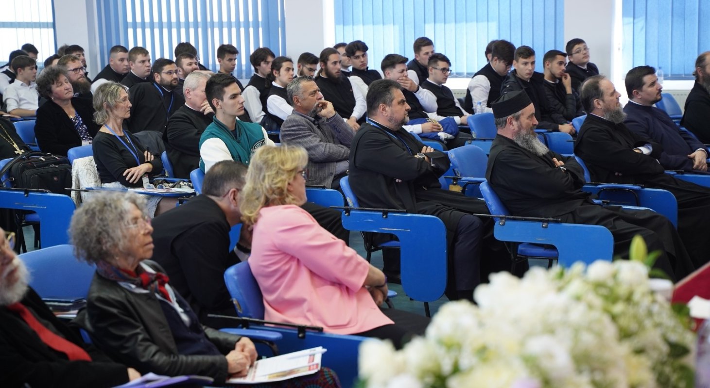 Simpozion internațional de teologie și medicină la Alba Iulia 295656