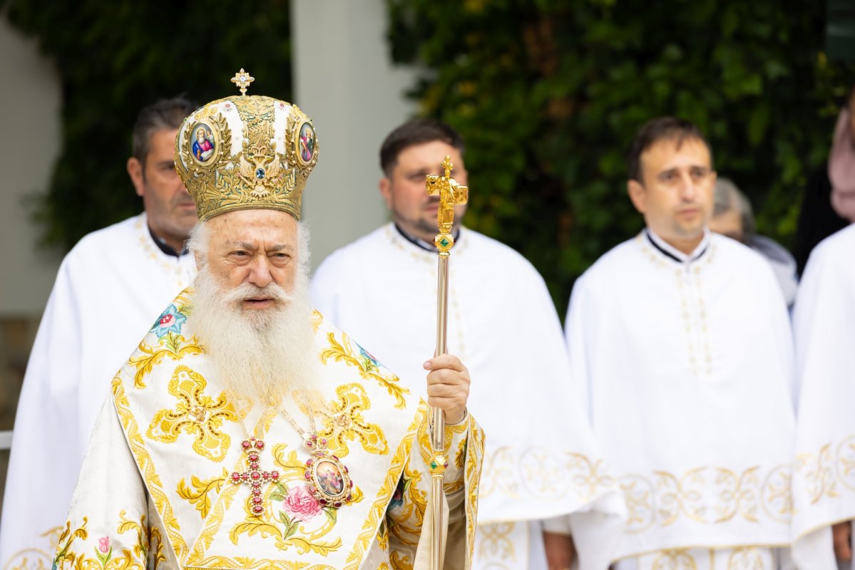 Binecuvântarea sfinților la Mănăstirea Pantocrator 295865