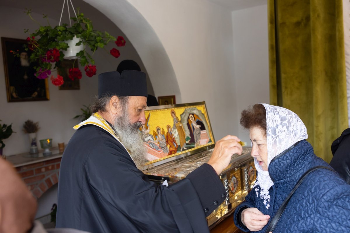 Binecuvântarea sfinților la Mănăstirea Pantocrator 295874