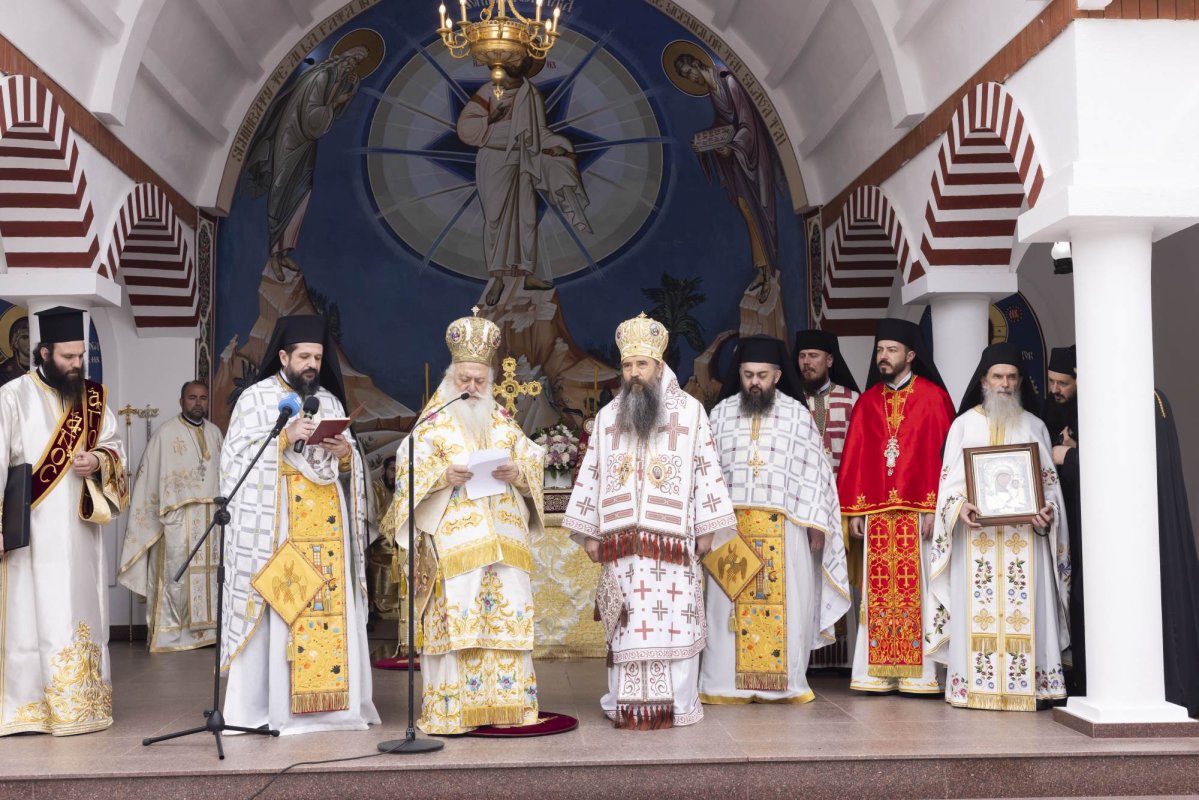 Binecuvântarea sfinților la Mănăstirea Pantocrator 295885