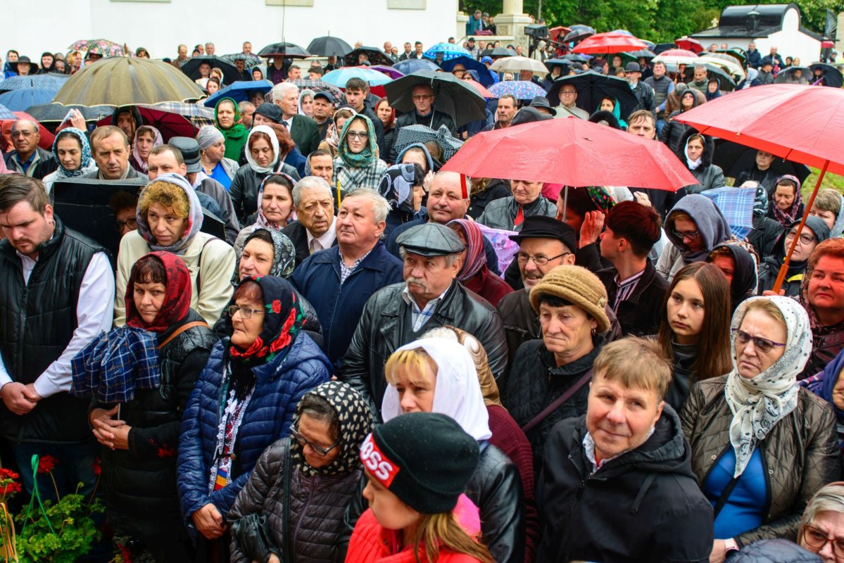 Biserică din Neamț sfințită de Mitropolitul Moldovei și Bucovinei    295916