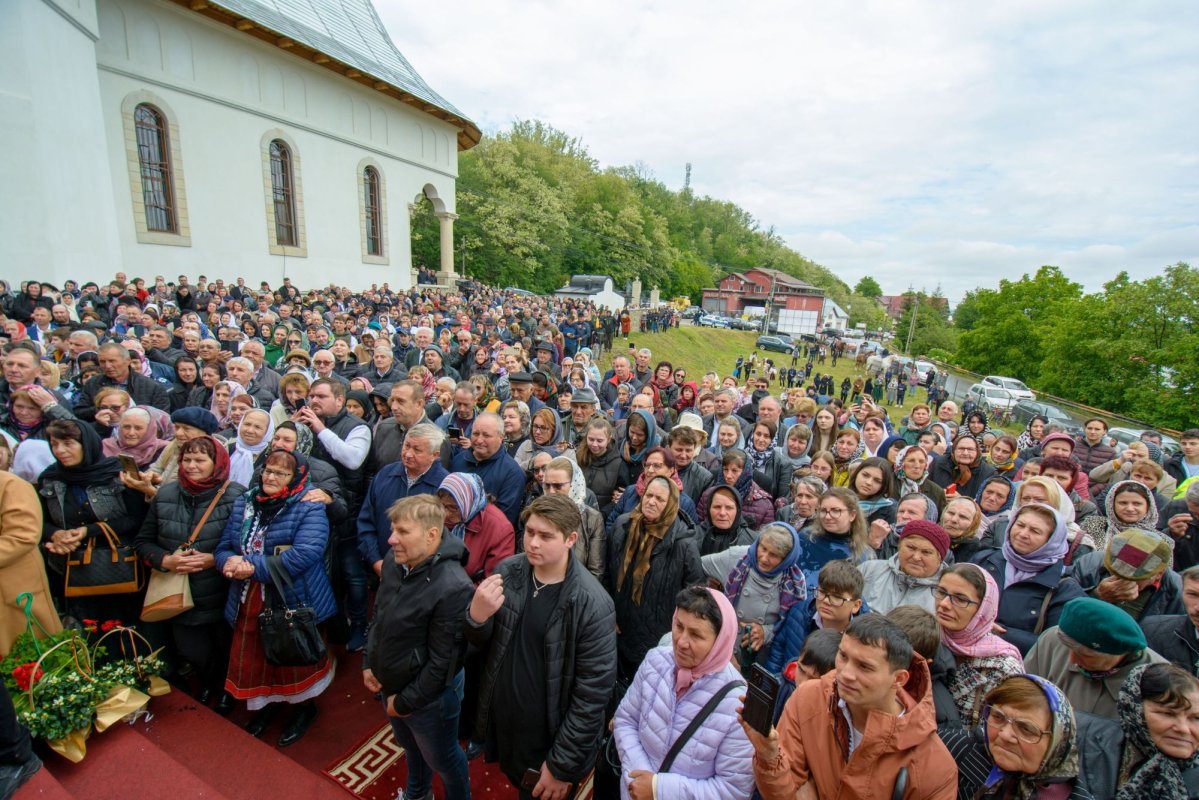 Biserică din Neamț sfințită de Mitropolitul Moldovei și Bucovinei    295920