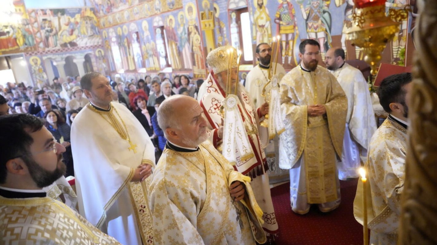 Binecuvântare pentru două comunități din județul Sibiu 295929