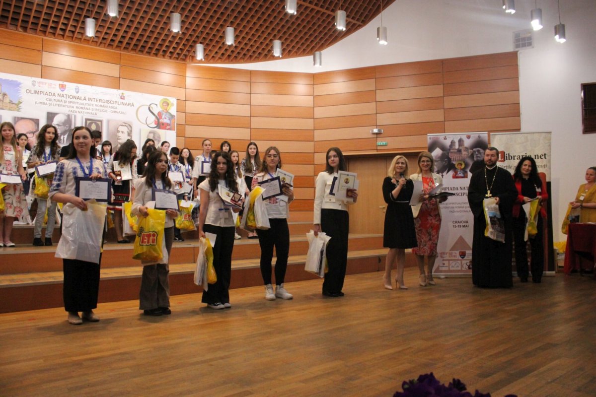 Olimpiada naţională „Cultură și spiritualitate românească” la Craiova 296136