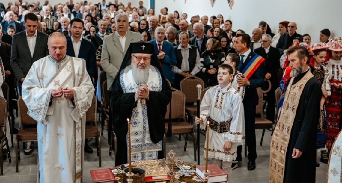 Prezenţă arhierească la Căianu Mic şi Spermezeu, Protopopiatul Beclean 296124