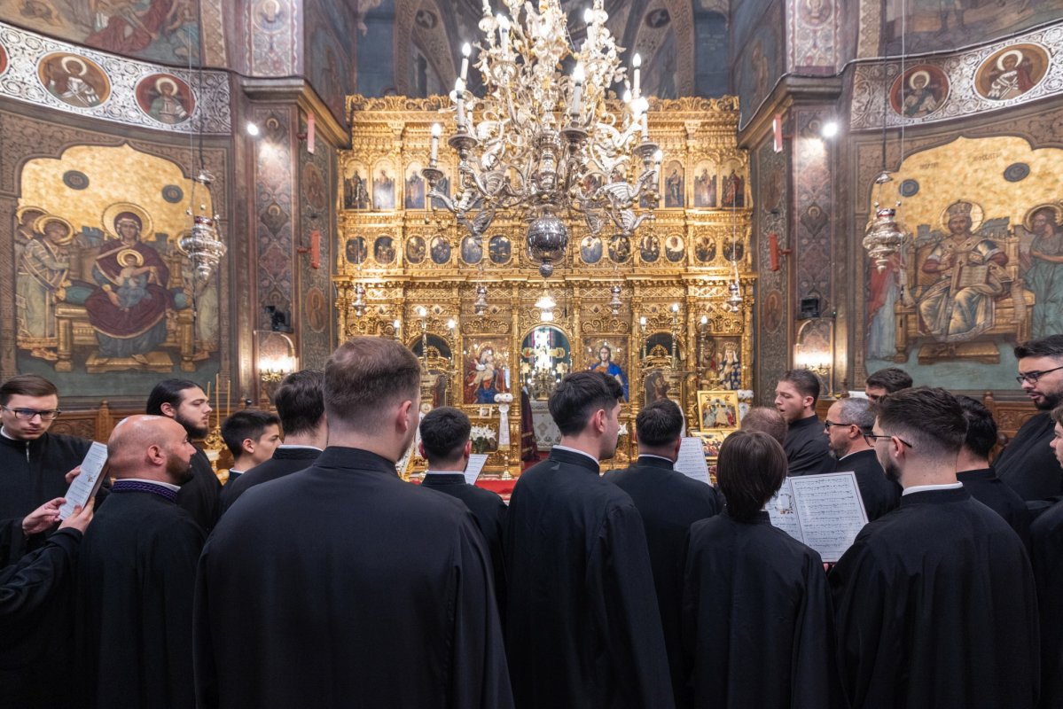 Rânduiala Privegherii pentru Sfinții Împărați la Catedrala Patriarhală 296234