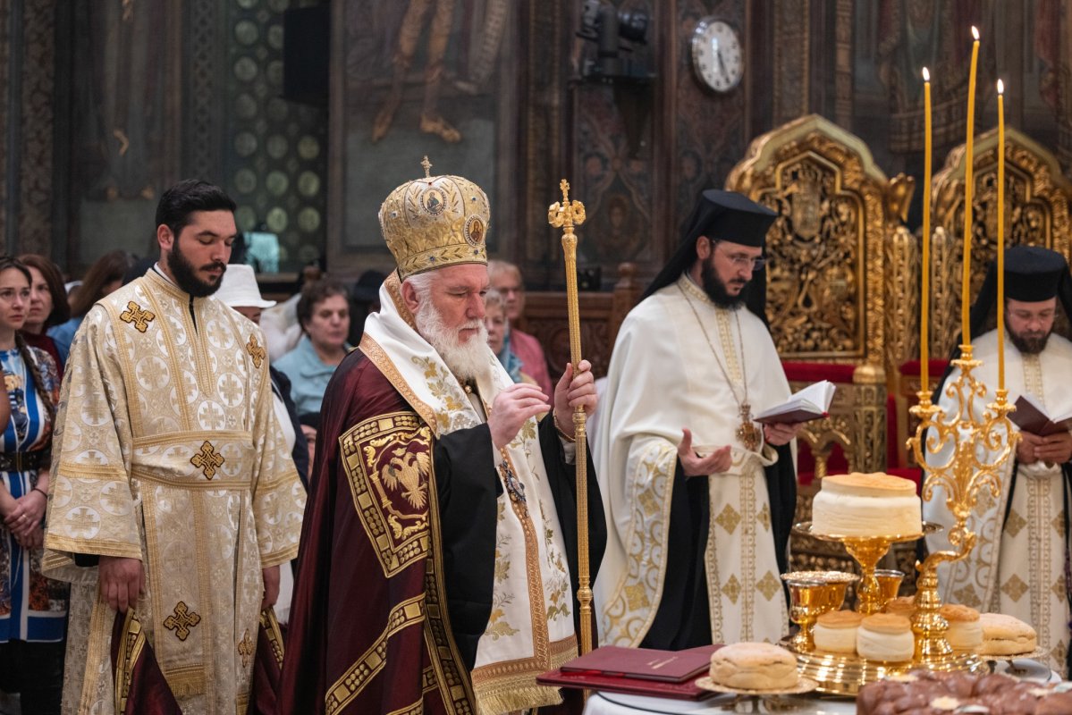 Rânduiala Privegherii pentru Sfinții Împărați la Catedrala Patriarhală 296240