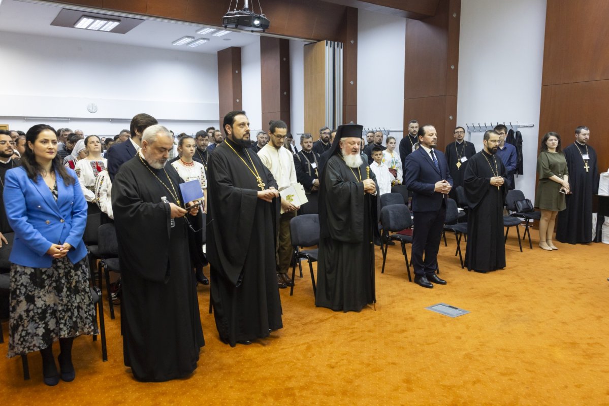 Tineri misionari câștigători ai concursurilor naționale, premiați în Capitală 296265