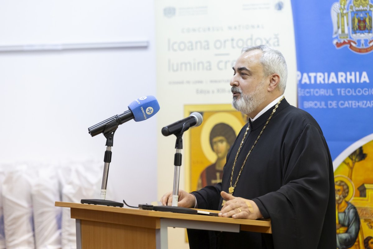 Tineri misionari câștigători ai concursurilor naționale, premiați în Capitală 296279