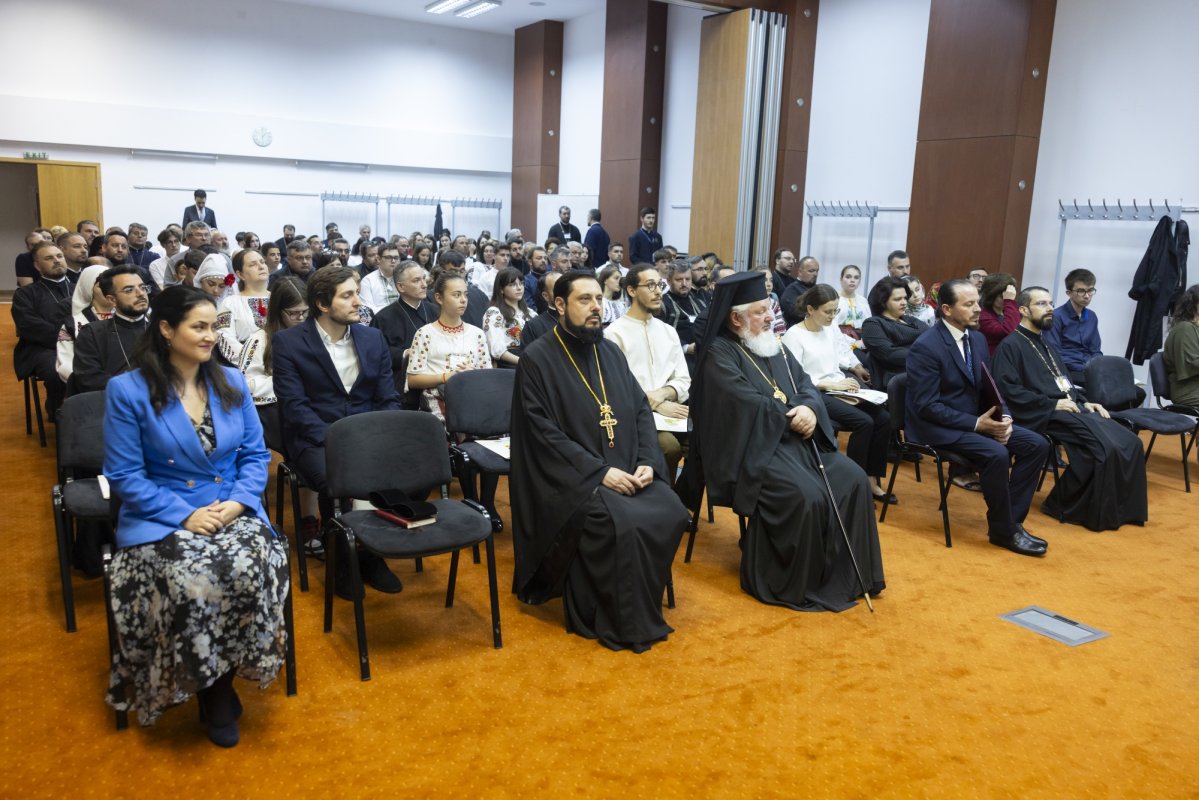 Tineri misionari câștigători ai concursurilor naționale, premiați în Capitală 296280