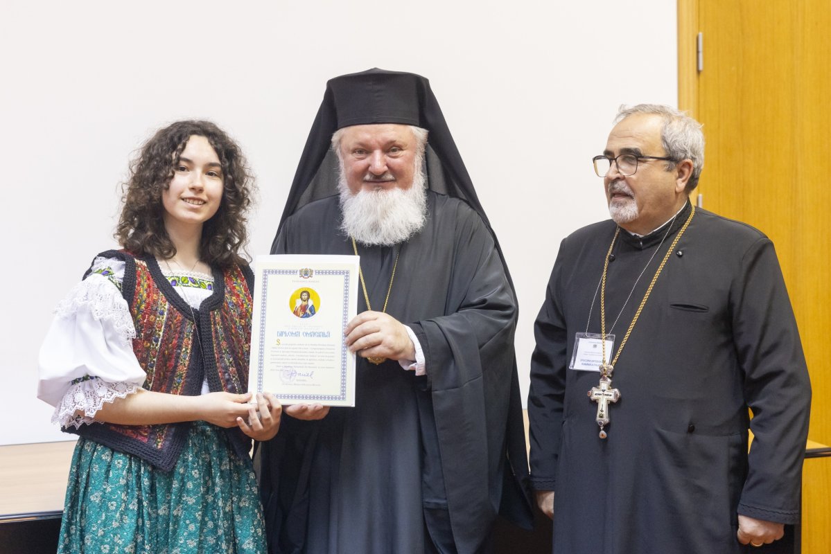 Tineri misionari câștigători ai concursurilor naționale, premiați în Capitală 296316