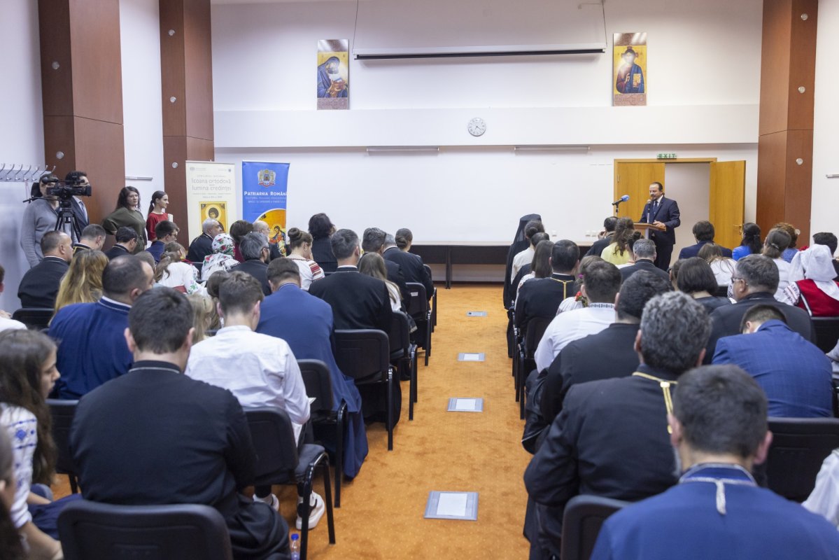 Tineri misionari câștigători ai concursurilor naționale, premiați în Capitală 296319