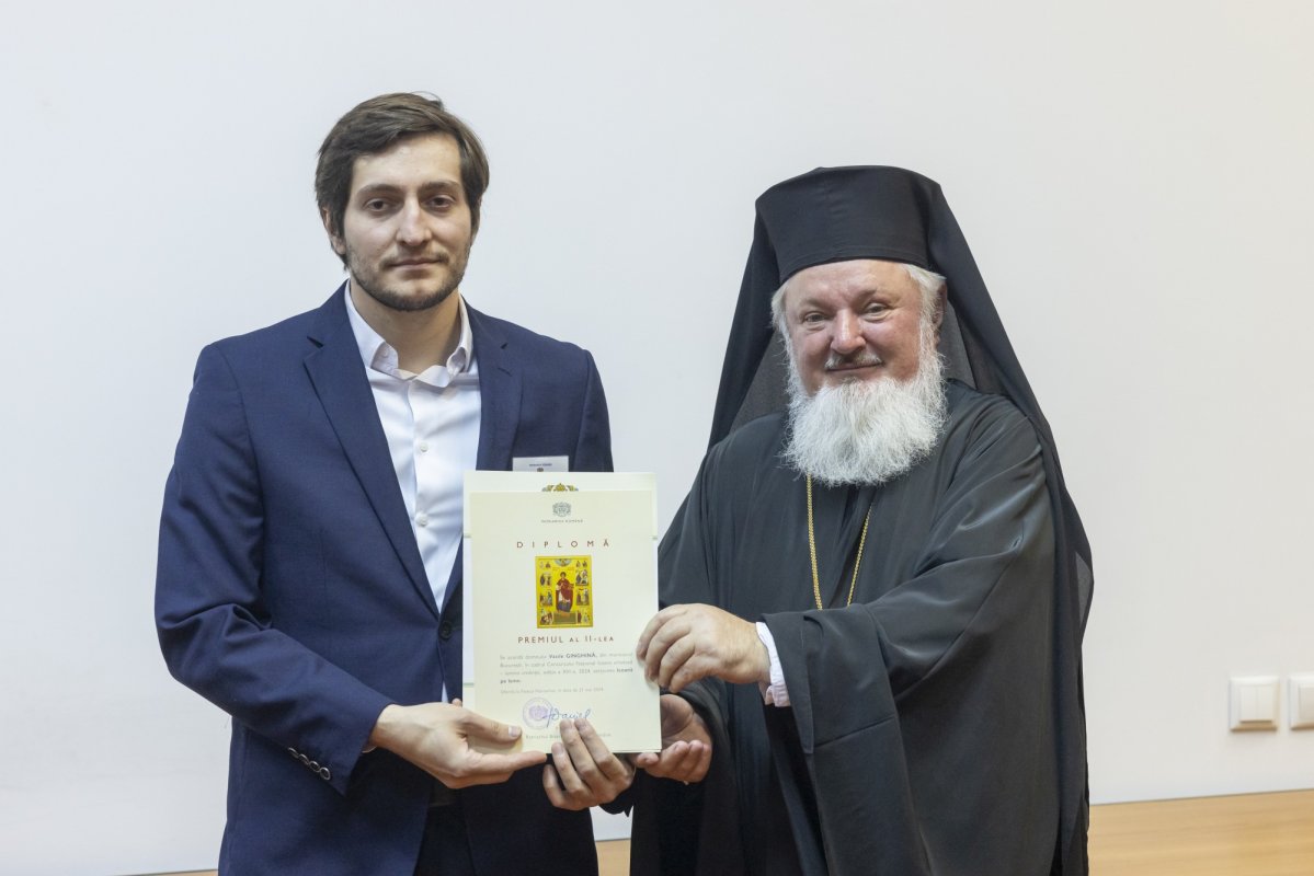 Tineri misionari câștigători ai concursurilor naționale, premiați în Capitală 296321