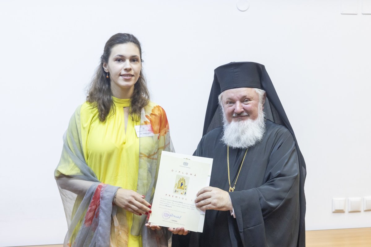 Tineri misionari câștigători ai concursurilor naționale, premiați în Capitală 296323