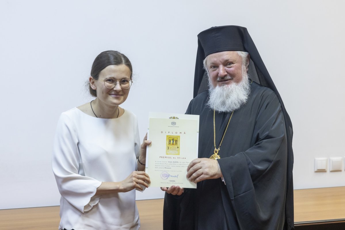 Tineri misionari câștigători ai concursurilor naționale, premiați în Capitală 296324