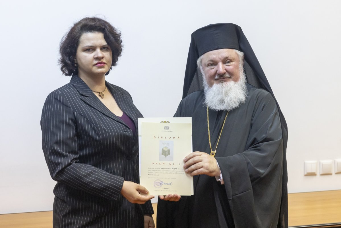 Tineri misionari câștigători ai concursurilor naționale, premiați în Capitală 296325