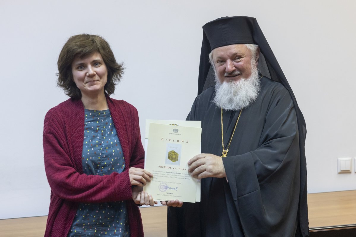 Tineri misionari câștigători ai concursurilor naționale, premiați în Capitală 296326