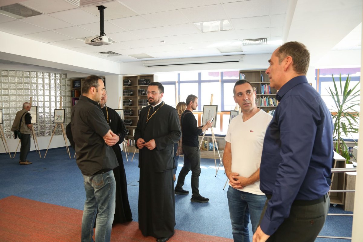 Expoziția „Troițele din Mărginimea Sibiului” la Biblioteca „ASTRA” 296621