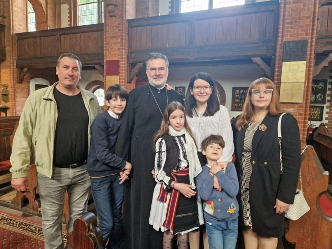 Expoziție de icoane la o parohie românească din Potsdam, Germania 296748