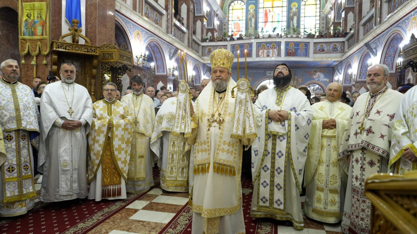 Hramul bisericii din cartierul braşovean Valea Cetăţii 296705