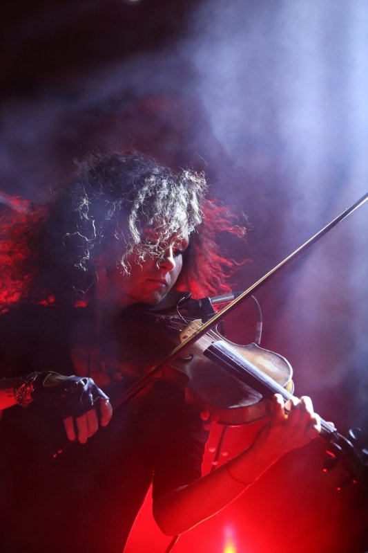 „Vioara nu e doar apanajul muzicii clasice” 296650