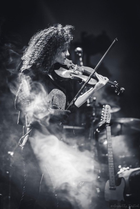 „Vioara nu e doar apanajul muzicii clasice” 296654